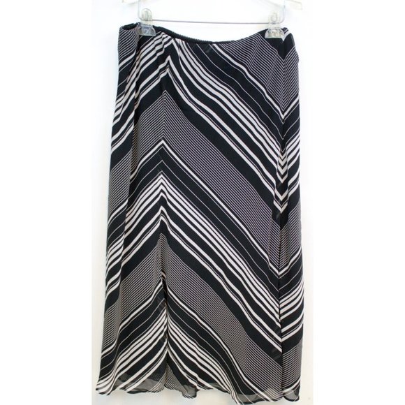 NWT Villager Liz Claiborne Black & White Striped Chevron Maxi Long Skirt Size 18 - Picture 2 of 15